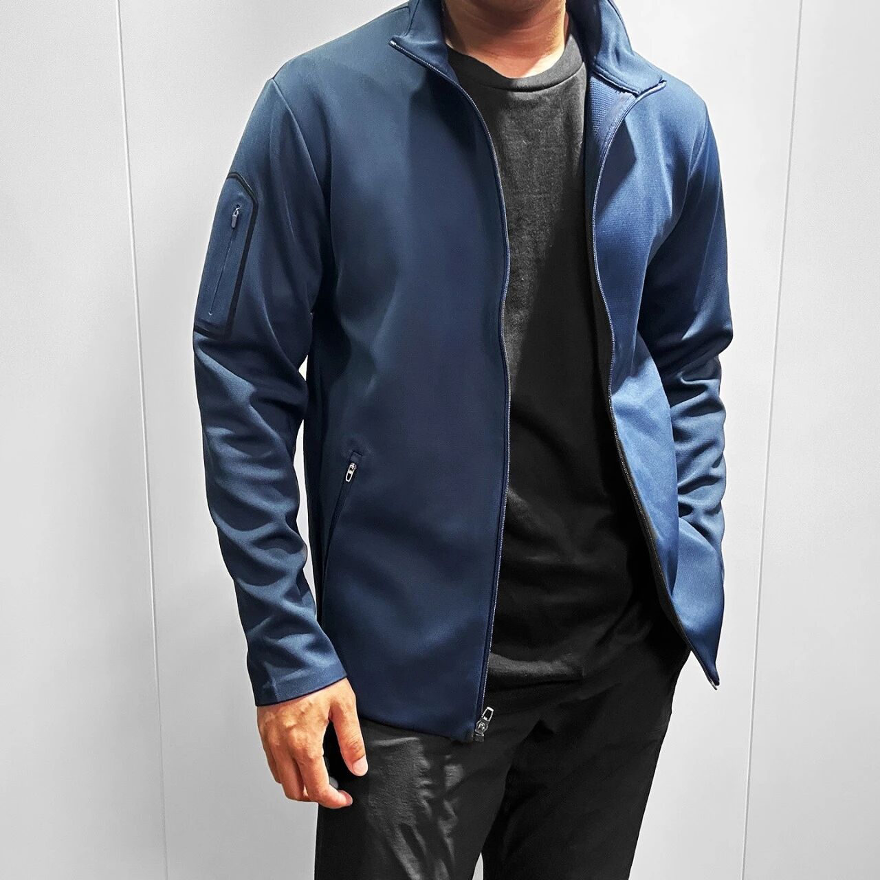 f877c70b3f434b915887ca130a8aa87c